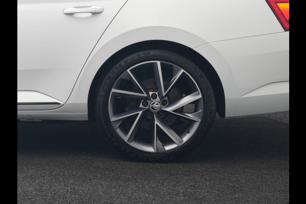 Škoda Superb Combi 1.4 TSI iV Sportline Business Plug In Hybrid 218pk Dealer O.H PHEV | Trekhaak Af Fabriek | Adaptive Cruise | Alcantara Sportstoelen Memory & Verwarmd | Canton Audio | Apple Carplay | Stuur Verwarmd | Keyless | Sfeerverlichting |  Navigatie | DAB | Škoda Superb Combi 1.4 TSI iV Sportline Business Plug In Hybrid 218pk Dealer O.H PHEV | Trekhaak Af Fabriek | Adaptive Cruise | Alcantara Sportstoelen Memory & Verwarmd | Canton Audio | Apple Carplay | Stuur Verwarmd | Keyless | Sfeerverlichting |  Navigatie | DAB |