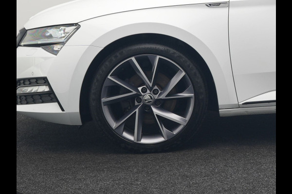 Škoda Superb Combi 1.4 TSI iV Sportline Business Plug In Hybrid 218pk Dealer O.H PHEV | Trekhaak Af Fabriek | Adaptive Cruise | Alcantara Sportstoelen Memory & Verwarmd | Canton Audio | Apple Carplay | Stuur Verwarmd | Keyless | Sfeerverlichting |  Navigatie | DAB | Škoda Superb Combi 1.4 TSI iV Sportline Business Plug In Hybrid 218pk Dealer O.H PHEV | Trekhaak Af Fabriek | Adaptive Cruise | Alcantara Sportstoelen Memory & Verwarmd | Canton Audio | Apple Carplay | Stuur Verwarmd | Keyless | Sfeerverlichting |  Navigatie | DAB |