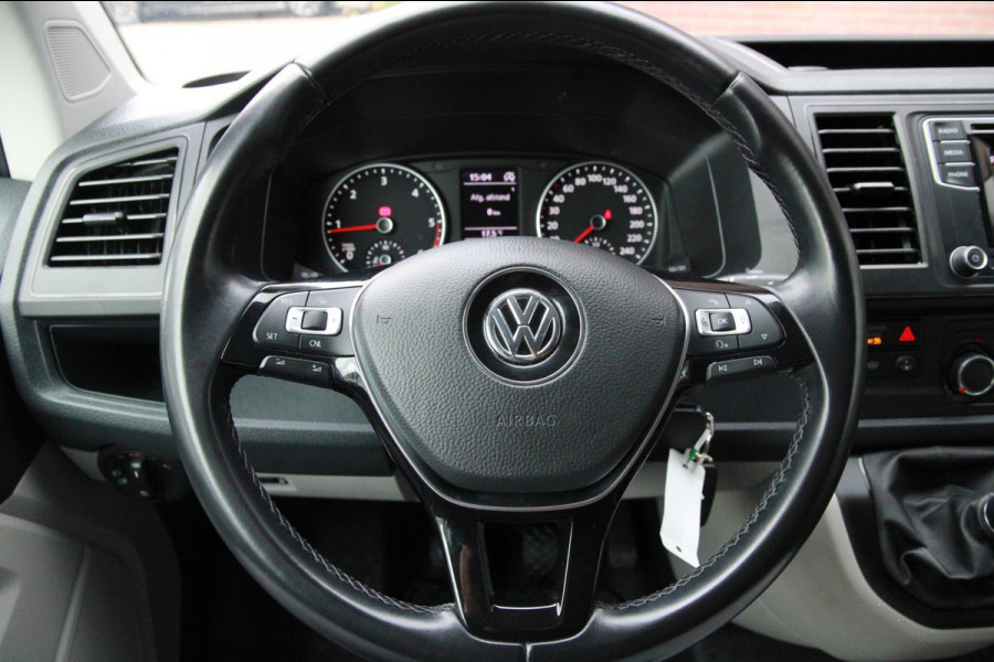 Volkswagen Transporter 2.0 TDI 114PK L1H1 Highline / Multi stuur / PDC 2x / Klep / Cruise Volkswagen Transporter 2.0 TDI 114PK L1H1 Highline / Multi stuur / PDC 2x / Klep / Cruise