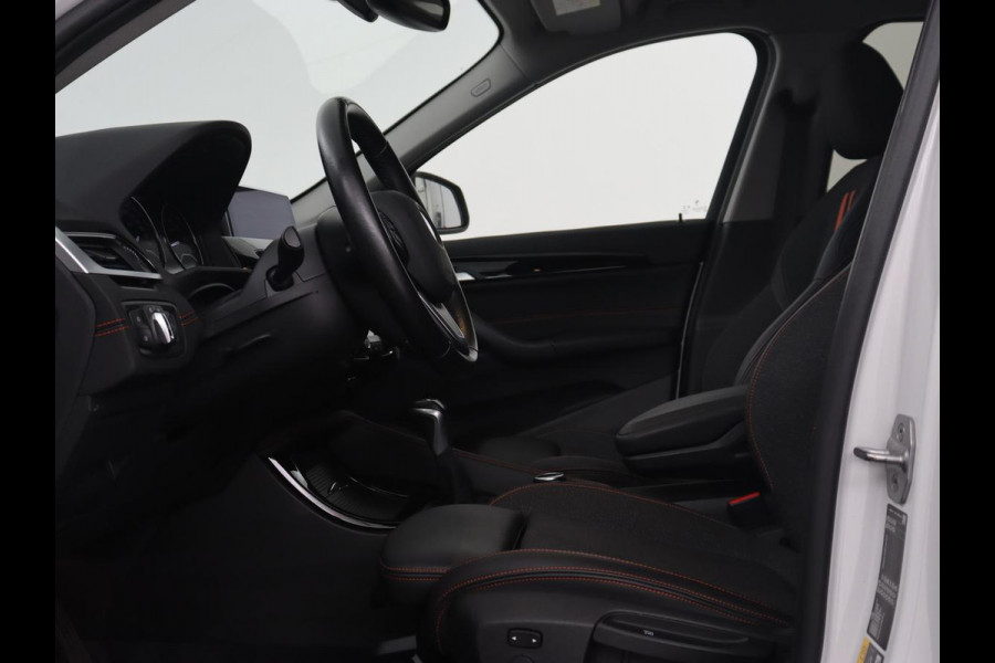 BMW X1 xDrive25e Sport Line | Stoelverwarming | Camera | Full LED | Sportstoelen | Keyless | Navigatie | Climate control | Parkeerhulp | Cruise control | DAB | Bluetooth BMW X1 xDrive25e Sport Line | Stoelverwarming | Camera | Full LED | Sportstoelen | Keyless | Navigatie | Climate control | Parkeerhulp | Cruise control | DAB | Bluetooth