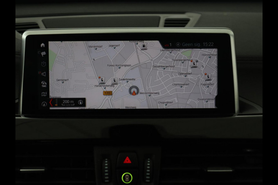 BMW X1 xDrive25e Sport Line | Stoelverwarming | Camera | Full LED | Sportstoelen | Keyless | Navigatie | Climate control | Parkeerhulp | Cruise control | DAB | Bluetooth BMW X1 xDrive25e Sport Line | Stoelverwarming | Camera | Full LED | Sportstoelen | Keyless | Navigatie | Climate control | Parkeerhulp | Cruise control | DAB | Bluetooth