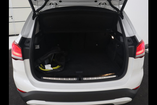 BMW X1 xDrive25e Sport Line | Stoelverwarming | Camera | Full LED | Sportstoelen | Keyless | Navigatie | Climate control | Parkeerhulp | Cruise control | DAB | Bluetooth BMW X1 xDrive25e Sport Line | Stoelverwarming | Camera | Full LED | Sportstoelen | Keyless | Navigatie | Climate control | Parkeerhulp | Cruise control | DAB | Bluetooth