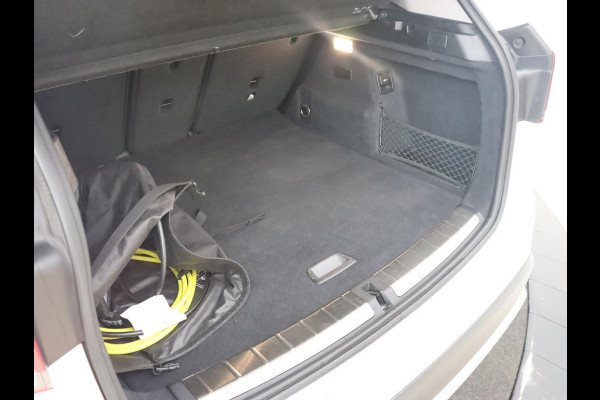 BMW X1 xDrive25e Sport Line | Stoelverwarming | Camera | Full LED | Sportstoelen | Keyless | Navigatie | Climate control | Parkeerhulp | Cruise control | DAB | Bluetooth BMW X1 xDrive25e Sport Line | Stoelverwarming | Camera | Full LED | Sportstoelen | Keyless | Navigatie | Climate control | Parkeerhulp | Cruise control | DAB | Bluetooth