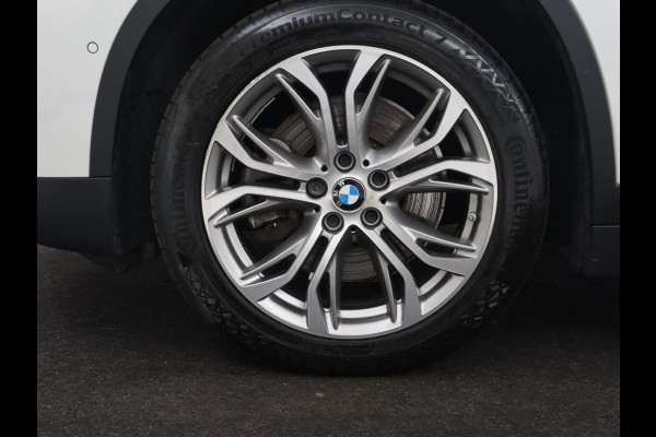 BMW X1 xDrive25e Sport Line | Stoelverwarming | Camera | Full LED | Sportstoelen | Keyless | Navigatie | Climate control | Parkeerhulp | Cruise control | DAB | Bluetooth BMW X1 xDrive25e Sport Line | Stoelverwarming | Camera | Full LED | Sportstoelen | Keyless | Navigatie | Climate control | Parkeerhulp | Cruise control | DAB | Bluetooth