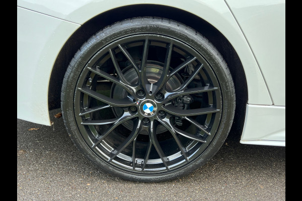 BMW 3 Serie 318i | M-Sport | Carbon | Sportlstoelen| Navi | Cruise | Clima BMW 3 Serie 318i | M-Sport | Carbon | Sportlstoelen| Navi | Cruise | Clima