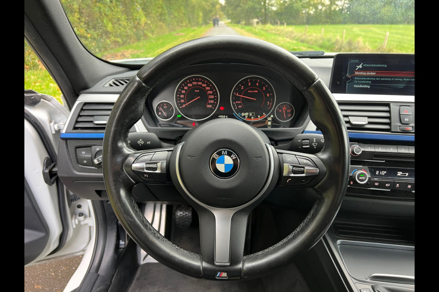 BMW 3 Serie 318i | M-Sport | Carbon | Sportlstoelen| Navi | Cruise | Clima BMW 3 Serie 318i | M-Sport | Carbon | Sportlstoelen| Navi | Cruise | Clima