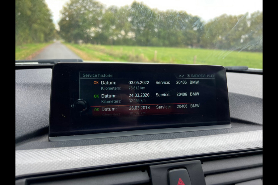 BMW 3 Serie 318i | M-Sport | Carbon | Sportlstoelen| Navi | Cruise | Clima BMW 3 Serie 318i | M-Sport | Carbon | Sportlstoelen| Navi | Cruise | Clima
