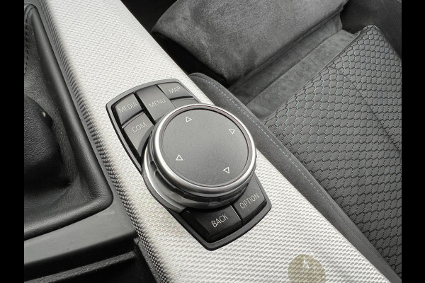 BMW 3 Serie 318i | M-Sport | Carbon | Sportlstoelen| Navi | Cruise | Clima BMW 3 Serie 318i | M-Sport | Carbon | Sportlstoelen| Navi | Cruise | Clima