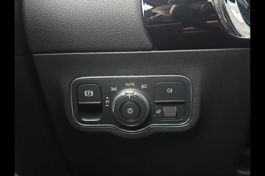 Mercedes-Benz B-Klasse 180 Premium Plus|AMG|PANO