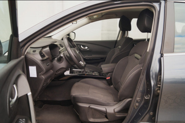 Renault Kadjar 1.3 TCe 140pk Life -AIRCO-CRUISE-TREKHAAK- Renault Kadjar 1.3 TCe 140pk Life -AIRCO-CRUISE-TREKHAAK-