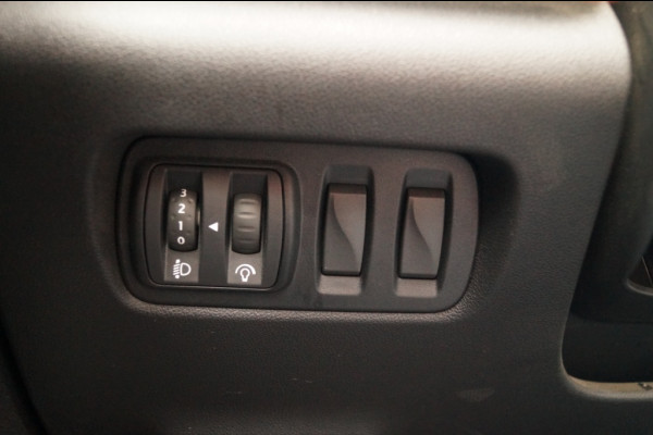 Renault Kadjar 1.3 TCe 140pk Life -AIRCO-CRUISE-TREKHAAK- Renault Kadjar 1.3 TCe 140pk Life -AIRCO-CRUISE-TREKHAAK-