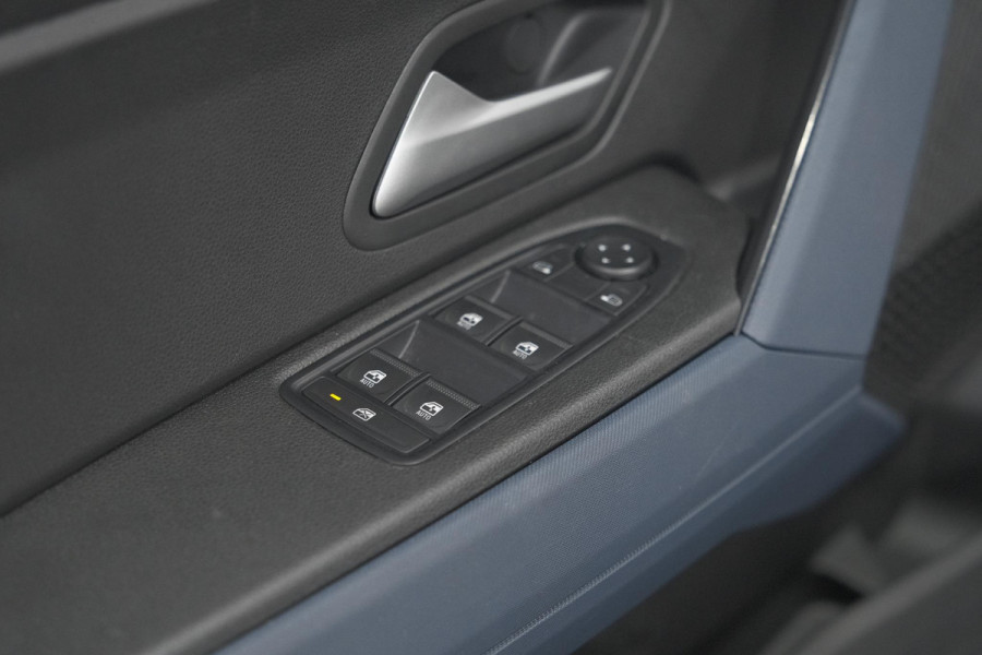 Dacia Duster Mild Hybrid 130 Expression | Camera | Stoelverwarming | Apple Carplay | Navigatie