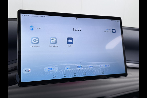 BYD ATTO 3 60kWh Design SOH 96% Panoramadak Leder+Elektr.Verst. Warmtepomp Adaptieve Cruise 360°Camera Apple Carplay Android Auto Elektr.Ac Verkeersbord detectie WiFi DAB Led Rijstrooksensor Keyless Smartphone Entry Fabrieksgarantie tot 12-12-2030 /150.000km Garantie op de LFP Accu tot 12-12-2030/200.000km €44.000,- Nieuw!