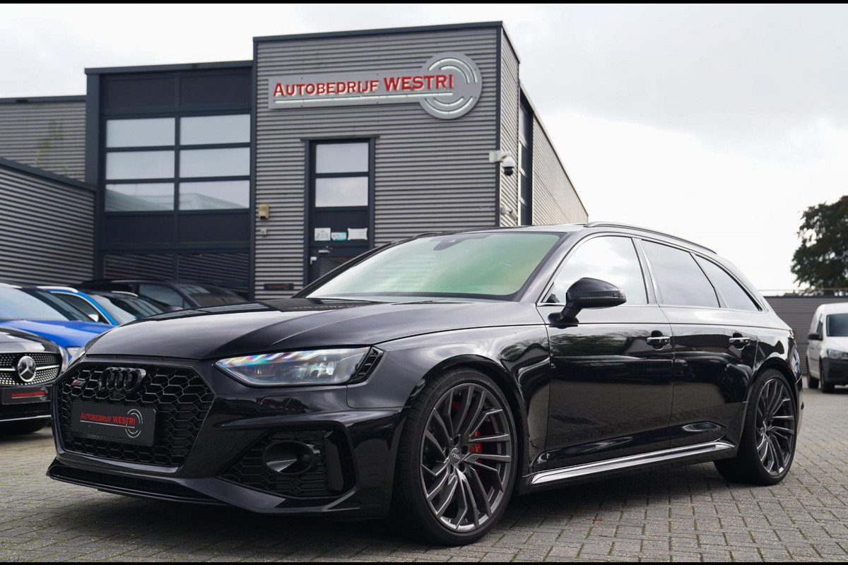 Audi RS4 Avant 2.9 TFSI RS 4 Quattro | Panorama | Bang&Olufsen | HuD | Facelift | Adaptieve Cruise | Lane Assist | Massage |450PK Audi RS4 Avant 2.9 TFSI RS 4 Quattro | Panorama | Bang&Olufsen | HuD | Facelift | Adaptieve Cruise | Lane Assist | Massage |450PK