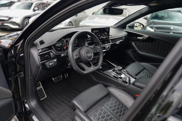 Audi RS4 Avant 2.9 TFSI RS 4 Quattro | Panorama | Bang&Olufsen | HuD | Facelift | Adaptieve Cruise | Lane Assist | Massage |450PK Audi RS4 Avant 2.9 TFSI RS 4 Quattro | Panorama | Bang&Olufsen | HuD | Facelift | Adaptieve Cruise | Lane Assist | Massage |450PK