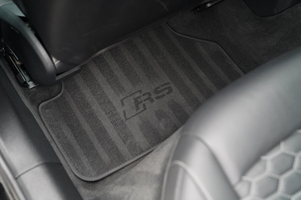Audi RS4 Avant 2.9 TFSI RS 4 Quattro | Panorama | Bang&Olufsen | HuD | Facelift | Adaptieve Cruise | Lane Assist | Massage |450PK Audi RS4 Avant 2.9 TFSI RS 4 Quattro | Panorama | Bang&Olufsen | HuD | Facelift | Adaptieve Cruise | Lane Assist | Massage |450PK