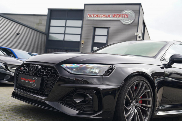 Audi RS4 Avant 2.9 TFSI RS 4 Quattro | Panorama | Bang&Olufsen | HuD | Facelift | Adaptieve Cruise | Lane Assist | Massage |450PK Audi RS4 Avant 2.9 TFSI RS 4 Quattro | Panorama | Bang&Olufsen | HuD | Facelift | Adaptieve Cruise | Lane Assist | Massage |450PK