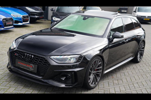 Audi RS4 Avant 2.9 TFSI RS 4 Quattro | Panorama | Bang&Olufsen | HuD | Facelift | Adaptieve Cruise | Lane Assist | Massage |450PK Audi RS4 Avant 2.9 TFSI RS 4 Quattro | Panorama | Bang&Olufsen | HuD | Facelift | Adaptieve Cruise | Lane Assist | Massage |450PK