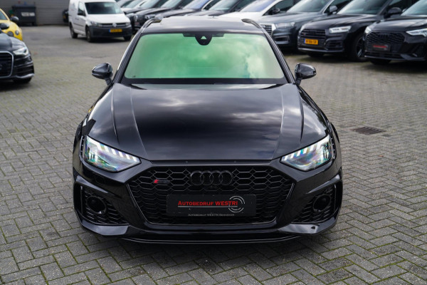 Audi RS4 Avant 2.9 TFSI RS 4 Quattro | Panorama | Bang&Olufsen | HuD | Facelift | Adaptieve Cruise | Lane Assist | Massage |450PK Audi RS4 Avant 2.9 TFSI RS 4 Quattro | Panorama | Bang&Olufsen | HuD | Facelift | Adaptieve Cruise | Lane Assist | Massage |450PK
