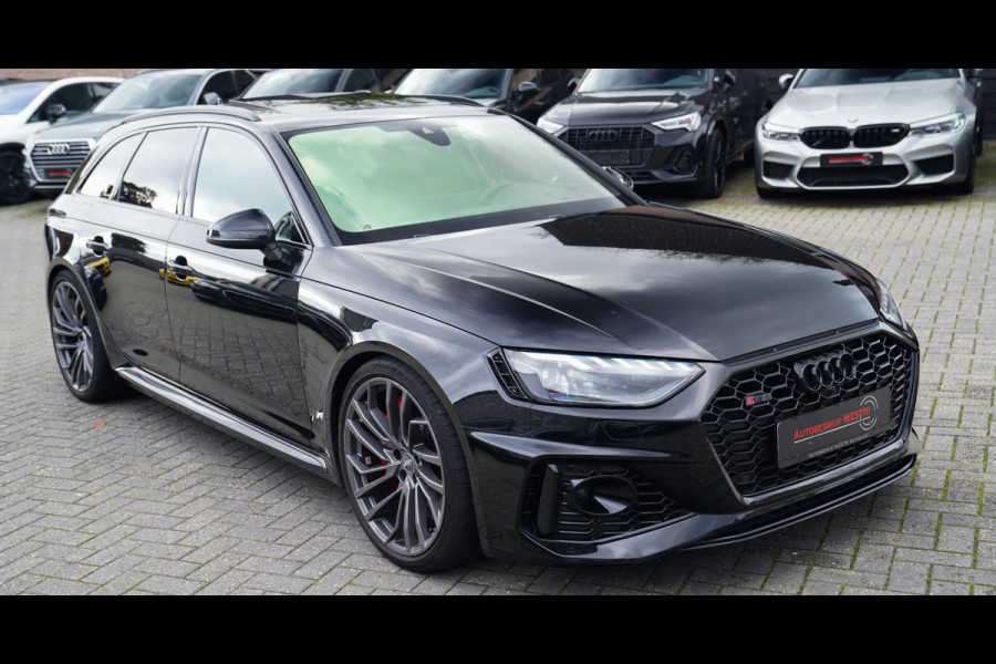 Audi RS4 Avant 2.9 TFSI RS 4 Quattro | Panorama | Bang&Olufsen | HuD | Facelift | Adaptieve Cruise | Lane Assist | Massage |450PK Audi RS4 Avant 2.9 TFSI RS 4 Quattro | Panorama | Bang&Olufsen | HuD | Facelift | Adaptieve Cruise | Lane Assist | Massage |450PK