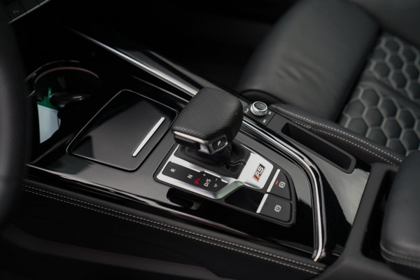 Audi RS4 Avant 2.9 TFSI RS 4 Quattro | Panorama | Bang&Olufsen | HuD | Facelift | Adaptieve Cruise | Lane Assist | Massage |450PK Audi RS4 Avant 2.9 TFSI RS 4 Quattro | Panorama | Bang&Olufsen | HuD | Facelift | Adaptieve Cruise | Lane Assist | Massage |450PK