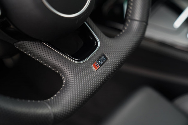 Audi RS4 Avant 2.9 TFSI RS 4 Quattro | Panorama | Bang&Olufsen | HuD | Facelift | Adaptieve Cruise | Lane Assist | Massage |450PK Audi RS4 Avant 2.9 TFSI RS 4 Quattro | Panorama | Bang&Olufsen | HuD | Facelift | Adaptieve Cruise | Lane Assist | Massage |450PK
