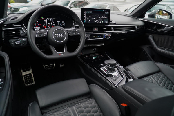 Audi RS4 Avant 2.9 TFSI RS 4 Quattro | Panorama | Bang&Olufsen | HuD | Facelift | Adaptieve Cruise | Lane Assist | Massage |450PK Audi RS4 Avant 2.9 TFSI RS 4 Quattro | Panorama | Bang&Olufsen | HuD | Facelift | Adaptieve Cruise | Lane Assist | Massage |450PK