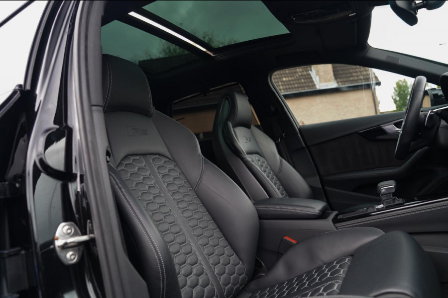 Audi RS4 Avant 2.9 TFSI RS 4 Quattro | Panorama | Bang&Olufsen | HuD | Facelift | Adaptieve Cruise | Lane Assist | Massage |450PK Audi RS4 Avant 2.9 TFSI RS 4 Quattro | Panorama | Bang&Olufsen | HuD | Facelift | Adaptieve Cruise | Lane Assist | Massage |450PK