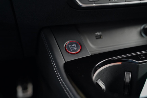 Audi RS4 Avant 2.9 TFSI RS 4 Quattro | Panorama | Bang&Olufsen | HuD | Facelift | Adaptieve Cruise | Lane Assist | Massage |450PK Audi RS4 Avant 2.9 TFSI RS 4 Quattro | Panorama | Bang&Olufsen | HuD | Facelift | Adaptieve Cruise | Lane Assist | Massage |450PK