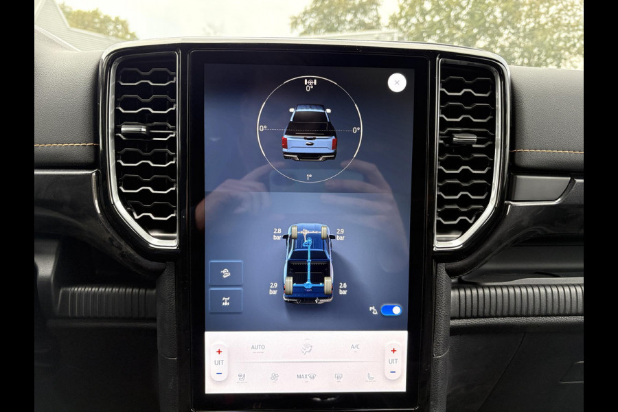 Ford Ranger 2.3 PHEV Wildtrak Double Cab | 281pk | 5 persoons! | Technology Pack Plus Trailer | Cargo Area Pack | Power Rollertop | Prijs excl. BTW incl. BPM | laadkabel mode 3 16A