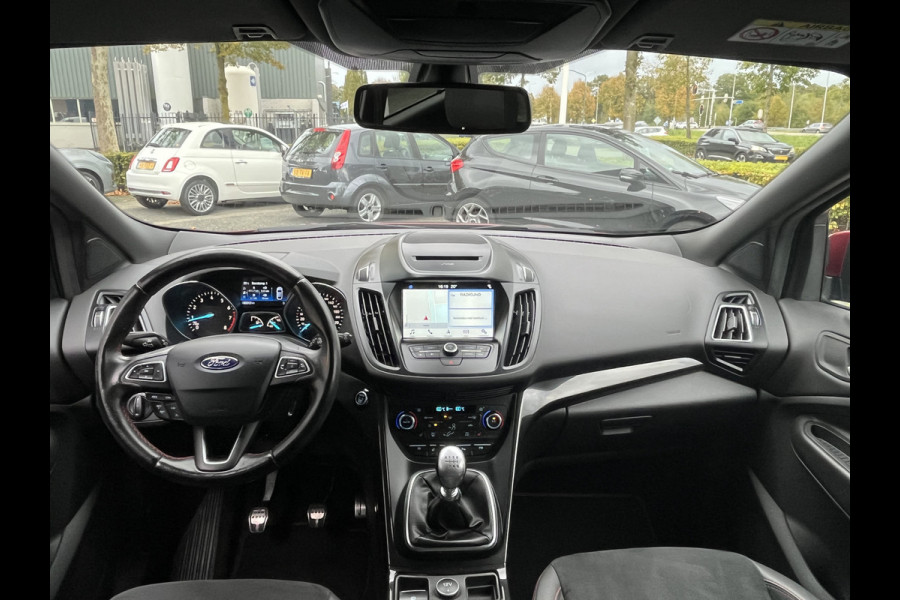 Ford Kuga 1.5 EcoBoost ST Line 150pk/110kW 6-bak | Elek. achterklep | Sony | 19'' | Bi-Xenon | Climate | Navi |