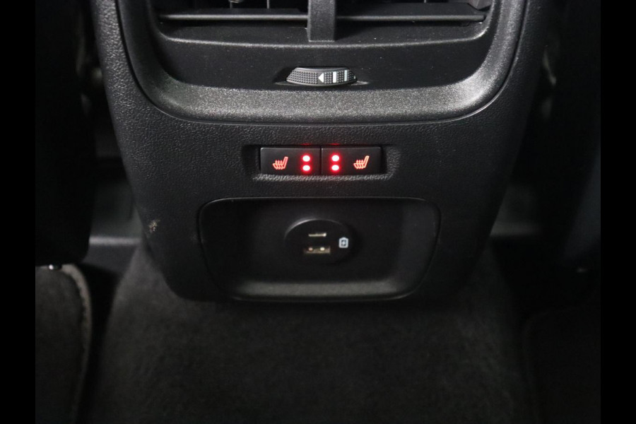 Ford Kuga 2.5 PHEV Vignale | Head-Up | Trekhaak | Adaptive cruise | Leder | 360 Camera | Stoelverwarming | Digital Cockpit | Carplay | Dodehoek detectie | Navigatie | Keyless | Achterbankverwarming | Plug In Ford Kuga 2.5 PHEV Vignale | Head-Up | Trekhaak | Adaptive cruise | Leder | 360 Camera | Stoelverwarming | Digital Cockpit | Carplay | Dodehoek detectie | Navigatie | Keyless | Achterbankverwarming | Plug In