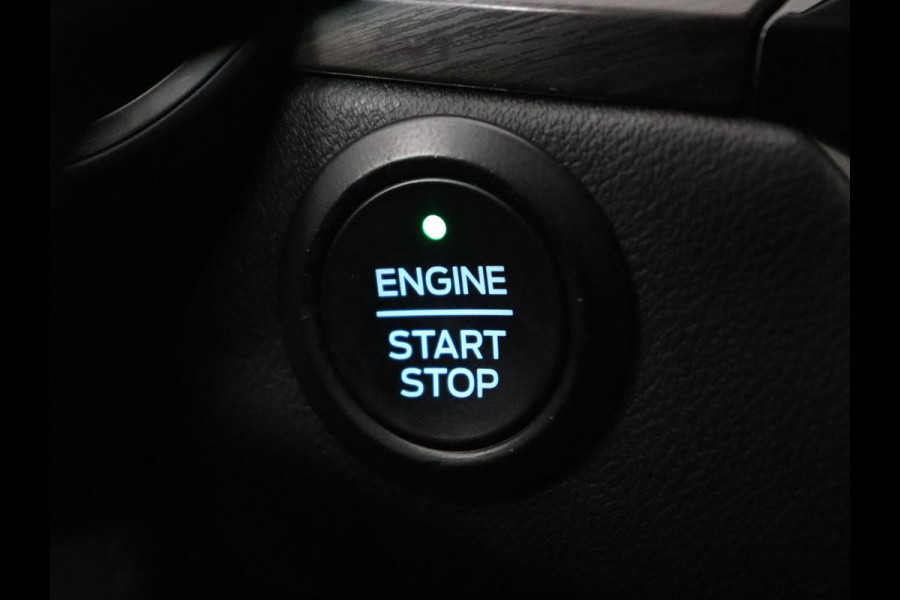 Ford Kuga 2.5 PHEV Vignale | Head-Up | Trekhaak | Adaptive cruise | Leder | 360 Camera | Stoelverwarming | Digital Cockpit | Carplay | Dodehoek detectie | Navigatie | Keyless | Achterbankverwarming | Plug In Ford Kuga 2.5 PHEV Vignale | Head-Up | Trekhaak | Adaptive cruise | Leder | 360 Camera | Stoelverwarming | Digital Cockpit | Carplay | Dodehoek detectie | Navigatie | Keyless | Achterbankverwarming | Plug In