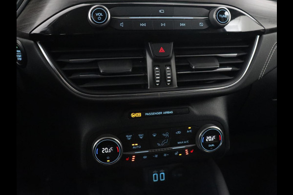 Ford Kuga 2.5 PHEV Vignale | Head-Up | Trekhaak | Adaptive cruise | Leder | 360 Camera | Stoelverwarming | Digital Cockpit | Carplay | Dodehoek detectie | Navigatie | Keyless | Achterbankverwarming | Plug In Ford Kuga 2.5 PHEV Vignale | Head-Up | Trekhaak | Adaptive cruise | Leder | 360 Camera | Stoelverwarming | Digital Cockpit | Carplay | Dodehoek detectie | Navigatie | Keyless | Achterbankverwarming | Plug In