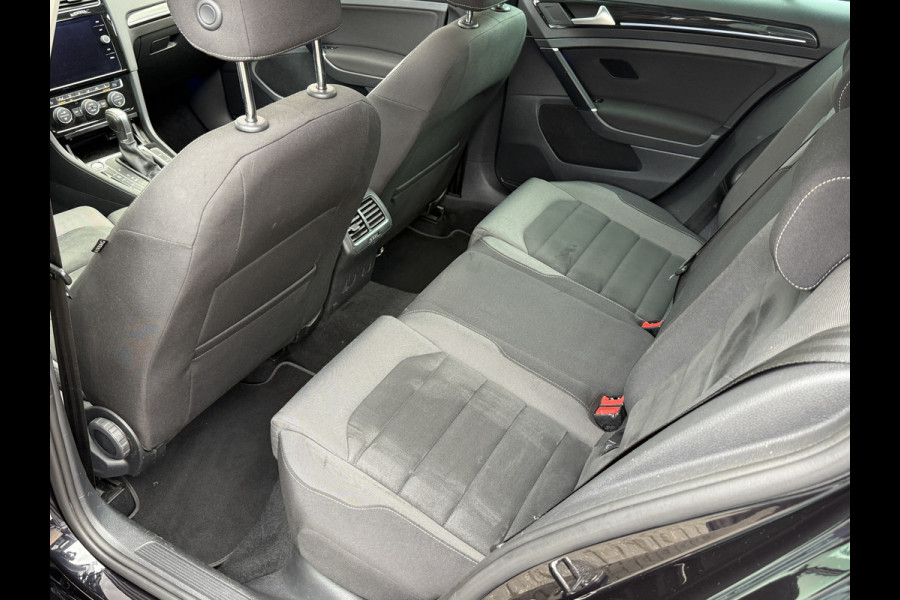Volkswagen Golf 1.5 TSI Highline Business R | Apple Carplay | Panoramadak | ACC Volkswagen Golf 1.5 TSI Highline Business R | Apple Carplay | Panoramadak | ACC