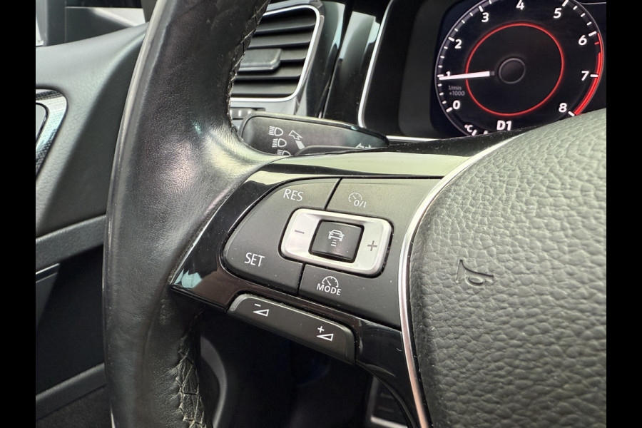 Volkswagen Golf 1.5 TSI Highline Business R | Apple Carplay | Panoramadak | ACC Volkswagen Golf 1.5 TSI Highline Business R | Apple Carplay | Panoramadak | ACC