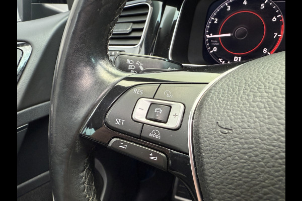 Volkswagen Golf 1.5 TSI Highline Business R | Apple Carplay | Panoramadak | ACC Volkswagen Golf 1.5 TSI Highline Business R | Apple Carplay | Panoramadak | ACC