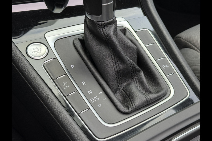 Volkswagen Golf 1.5 TSI Highline Business R | Apple Carplay | Panoramadak | ACC Volkswagen Golf 1.5 TSI Highline Business R | Apple Carplay | Panoramadak | ACC