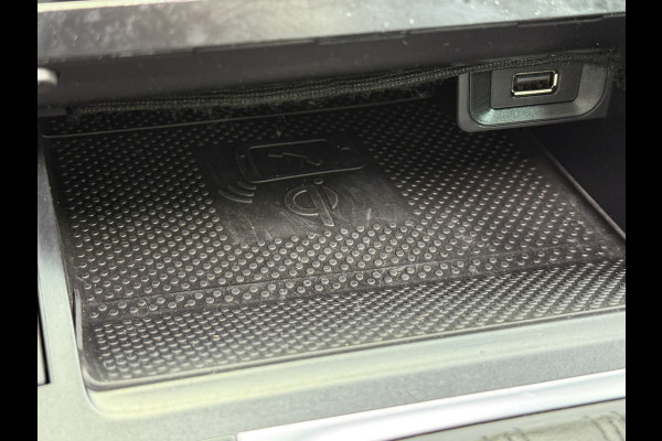 Volkswagen Golf 1.5 TSI Highline Business R | Apple Carplay | Panoramadak | ACC Volkswagen Golf 1.5 TSI Highline Business R | Apple Carplay | Panoramadak | ACC