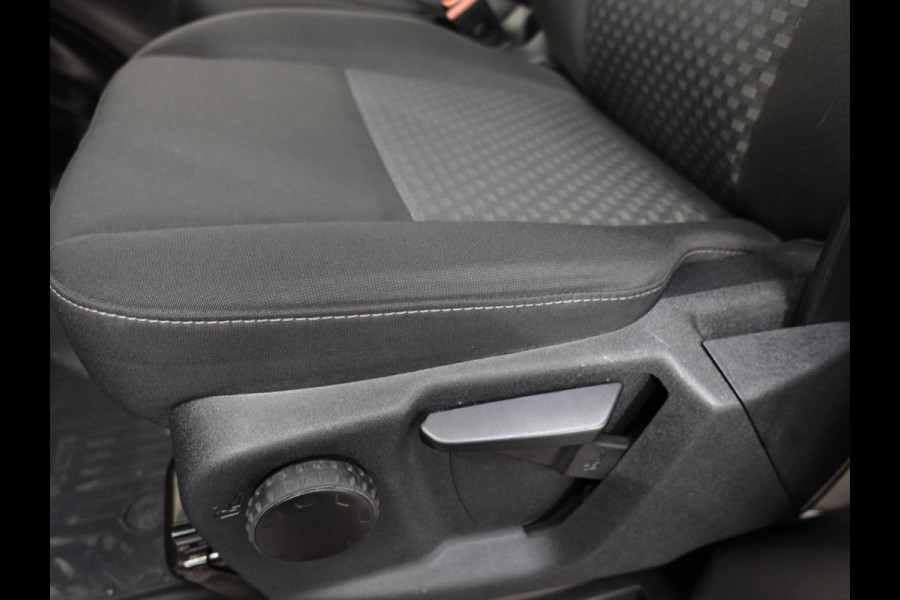 Ford Transit 310 2.0 TDCI L2H2 Trend Automaat Airco Navigatie Bluetooth Camera Cruise Control Trekhaak Ford Transit 310 2.0 TDCI L2H2 Trend Automaat Airco Navigatie Bluetooth Camera Cruise Control Trekhaak