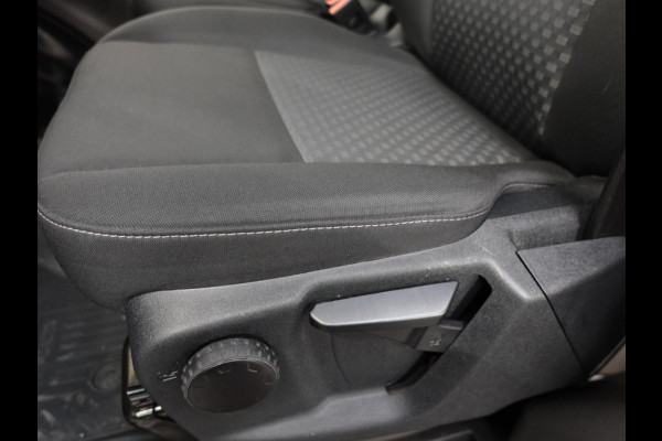 Ford Transit 310 2.0 TDCI L2H2 Trend Automaat Airco Navigatie Bluetooth Camera Cruise Control Trekhaak Ford Transit 310 2.0 TDCI L2H2 Trend Automaat Airco Navigatie Bluetooth Camera Cruise Control Trekhaak