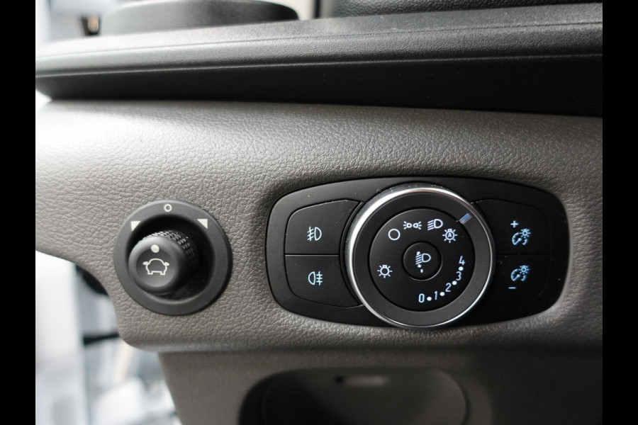 Ford Transit 310 2.0 TDCI L2H2 Trend Automaat Airco Navigatie Bluetooth Camera Cruise Control Trekhaak Ford Transit 310 2.0 TDCI L2H2 Trend Automaat Airco Navigatie Bluetooth Camera Cruise Control Trekhaak