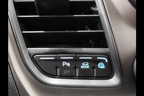 Ford Transit 310 2.0 TDCI L2H2 Trend Automaat Airco Navigatie Bluetooth Camera Cruise Control Trekhaak Ford Transit 310 2.0 TDCI L2H2 Trend Automaat Airco Navigatie Bluetooth Camera Cruise Control Trekhaak