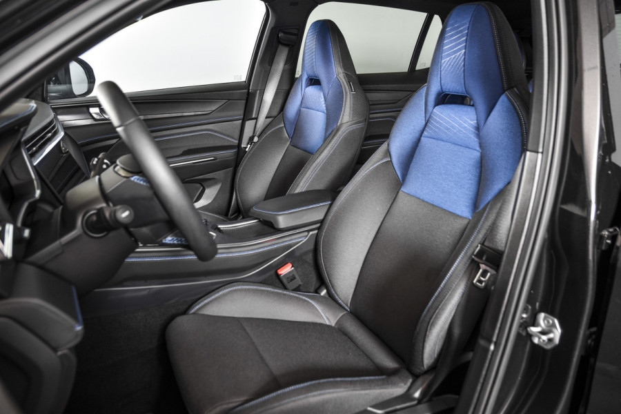 Lynk & Co 01 1.5 PHEV 261PK MY23 | Donkere hemel | 360 Camera | 7.4 kWh Boordlader | S/K-panodak | Adapt. Cruise | Memory | Elek. klep | LM 20" | 8551 Lynk & Co 01 1.5 PHEV 261PK MY23 | Donkere hemel | 360 Camera | 7.4 kWh Boordlader | S/K-panodak | Adapt. Cruise | Memory | Elek. klep | LM 20" | 8551