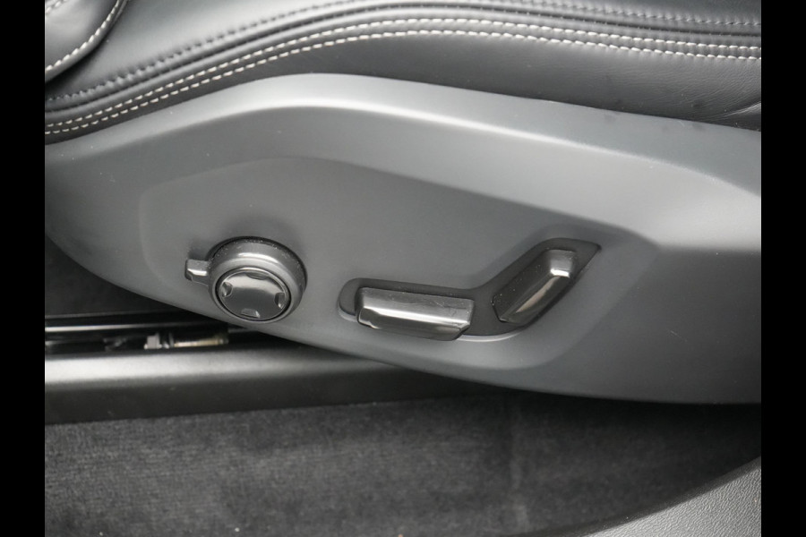 Volvo XC60 T8 AWD Ultimate Dark Long Range Plug In Hybrid 456pk Dealer O.H PHEV | Luchtvering | Panodak | Head Up | Adaptive Cruise | Lederen Sportstoelen Ventilatie & Massage & Memory | 360 Camera | Bowers & Wilkins | Google Assistent | Blis | Keyless | Volvo XC60 T8 AWD Ultimate Dark Long Range Plug In Hybrid 456pk Dealer O.H PHEV | Luchtvering | Panodak | Head Up | Adaptive Cruise | Lederen Sportstoelen Ventilatie & Massage & Memory | 360 Camera | Bowers & Wilkins | Google Assistent | Blis | Keyless |