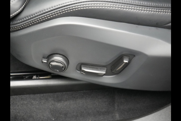 Volvo XC60 T8 AWD Ultimate Dark Long Range Plug In Hybrid 456pk Dealer O.H PHEV | Luchtvering | Panodak | Head Up | Adaptive Cruise | Lederen Sportstoelen Ventilatie & Massage & Memory | 360 Camera | Bowers & Wilkins | Google Assistent | Blis | Keyless | Volvo XC60 T8 AWD Ultimate Dark Long Range Plug In Hybrid 456pk Dealer O.H PHEV | Luchtvering | Panodak | Head Up | Adaptive Cruise | Lederen Sportstoelen Ventilatie & Massage & Memory | 360 Camera | Bowers & Wilkins | Google Assistent | Blis | Keyless |