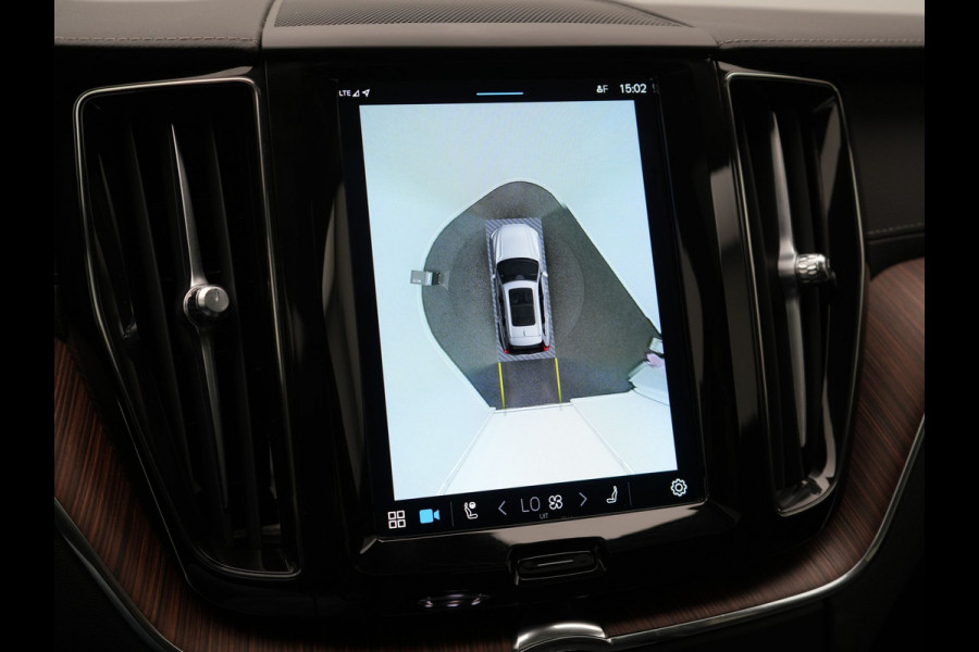 Volvo XC60 T8 AWD Ultimate Dark Long Range Plug In Hybrid 456pk Dealer O.H PHEV | Luchtvering | Panodak | Head Up | Adaptive Cruise | Lederen Sportstoelen Ventilatie & Massage & Memory | 360 Camera | Bowers & Wilkins | Google Assistent | Blis | Keyless | Volvo XC60 T8 AWD Ultimate Dark Long Range Plug In Hybrid 456pk Dealer O.H PHEV | Luchtvering | Panodak | Head Up | Adaptive Cruise | Lederen Sportstoelen Ventilatie & Massage & Memory | 360 Camera | Bowers & Wilkins | Google Assistent | Blis | Keyless |