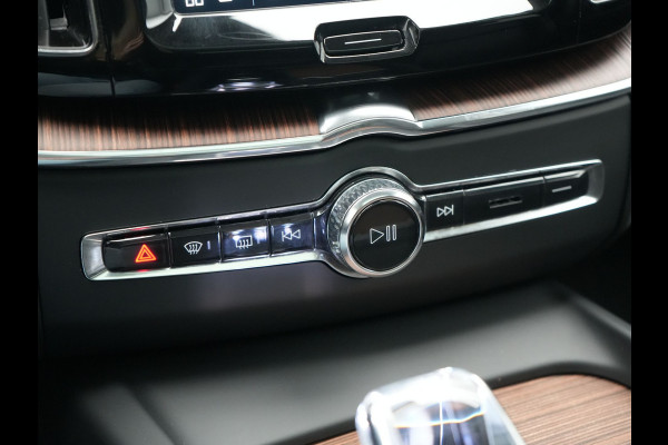 Volvo XC60 T8 AWD Ultimate Dark Long Range Plug In Hybrid 456pk Dealer O.H PHEV | Luchtvering | Panodak | Head Up | Adaptive Cruise | Lederen Sportstoelen Ventilatie & Massage & Memory | 360 Camera | Bowers & Wilkins | Google Assistent | Blis | Keyless | Volvo XC60 T8 AWD Ultimate Dark Long Range Plug In Hybrid 456pk Dealer O.H PHEV | Luchtvering | Panodak | Head Up | Adaptive Cruise | Lederen Sportstoelen Ventilatie & Massage & Memory | 360 Camera | Bowers & Wilkins | Google Assistent | Blis | Keyless |
