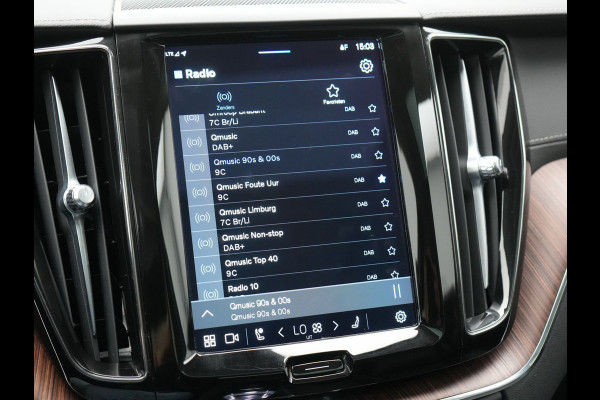 Volvo XC60 T8 AWD Ultimate Dark Long Range Plug In Hybrid 456pk Dealer O.H PHEV | Luchtvering | Panodak | Head Up | Adaptive Cruise | Lederen Sportstoelen Ventilatie & Massage & Memory | 360 Camera | Bowers & Wilkins | Google Assistent | Blis | Keyless | Volvo XC60 T8 AWD Ultimate Dark Long Range Plug In Hybrid 456pk Dealer O.H PHEV | Luchtvering | Panodak | Head Up | Adaptive Cruise | Lederen Sportstoelen Ventilatie & Massage & Memory | 360 Camera | Bowers & Wilkins | Google Assistent | Blis | Keyless |