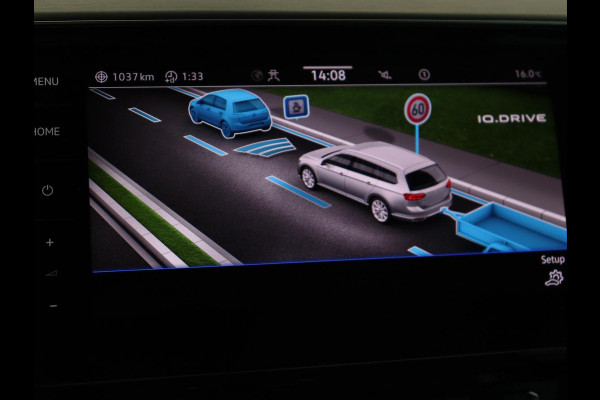 Volkswagen Passat 1.5 TSI Elegance Business R | Leder/Alcantara | Stoelverwarming | Trekhaak | Adaptive cruise | Matrix LED | Keyless | Carplay | Navigatie | Virtual Cockpit | Parkeerhulp | R Line